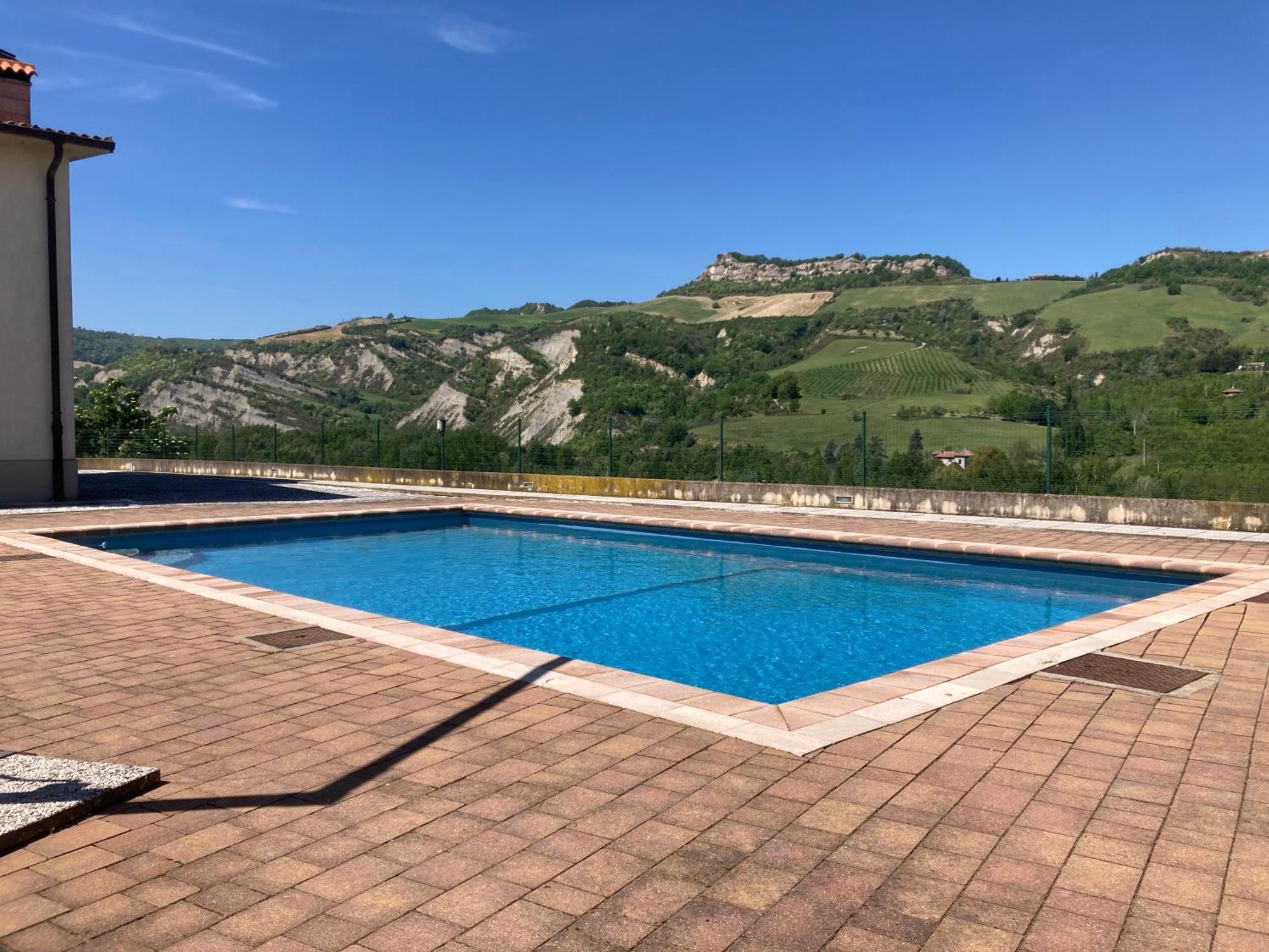 Ca' Vanello Borgo Tossignano Екстериор снимка