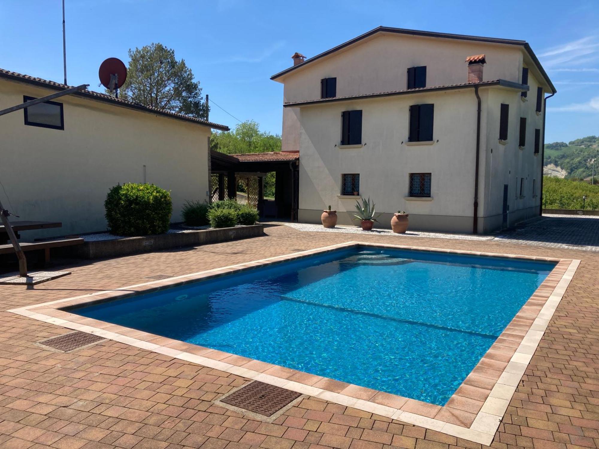 Ca' Vanello Borgo Tossignano Екстериор снимка